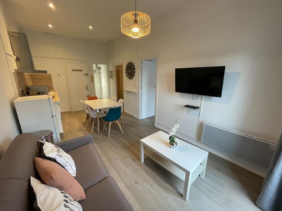 Апартаменти Cosy T3 Proche Gare Et Polygone Безьє Екстер'єр фото